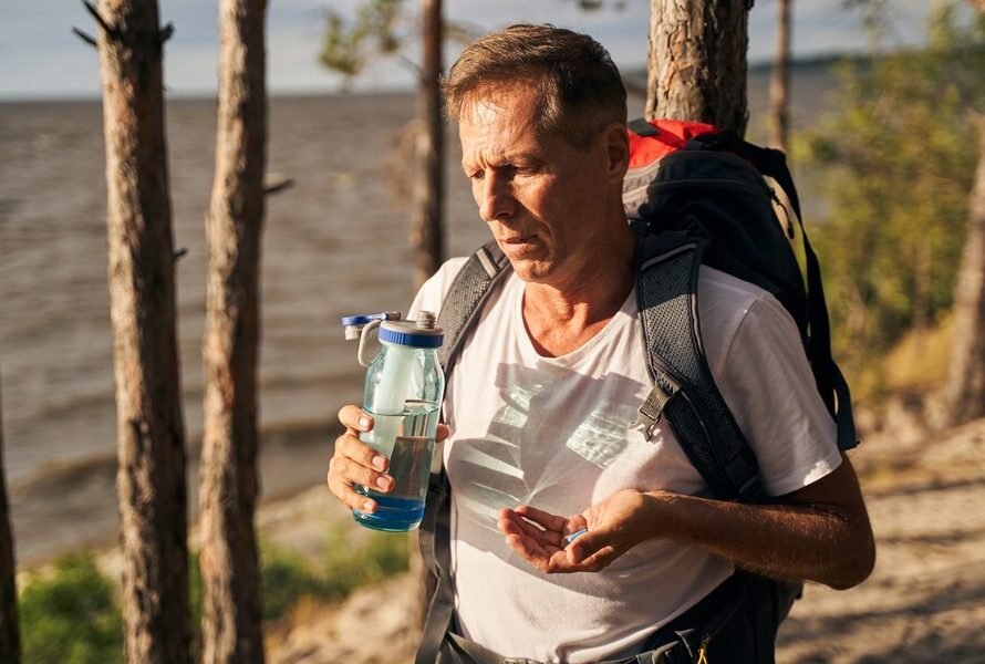 HYDRATION AND NUTRITION TIPS FOR HIKING