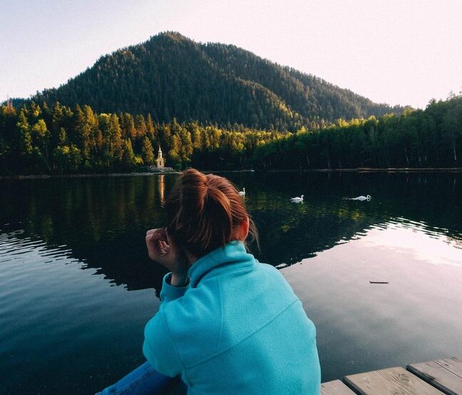 Nature and Wildlife: A Unique Experience at Tranquil Lake Cove